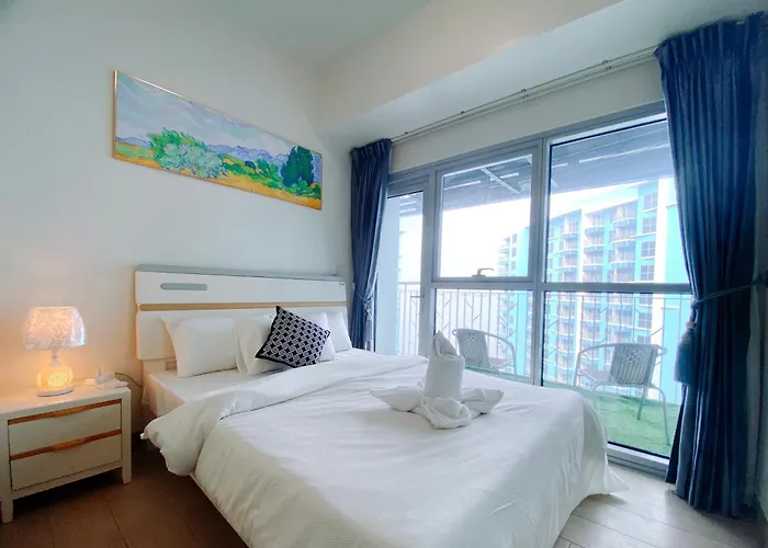 120 Sqm 3bedrooms Facing Bay Sunset, Airports, Okada, Solaire, Moa, Free Parking Apartment