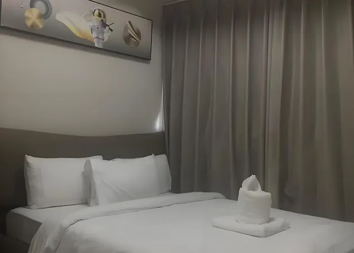 Apartment 120 Sqm 3bedrooms Facing Bay Sunset, Airports, Okada, Solaire, Moa, Free Parking *